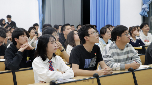 我为同学做件事|计信学院团委组织部：用心服务，消除距离