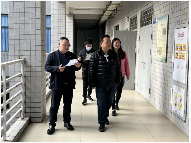新学期，新气象|开学首日学院领导深入课堂巡课