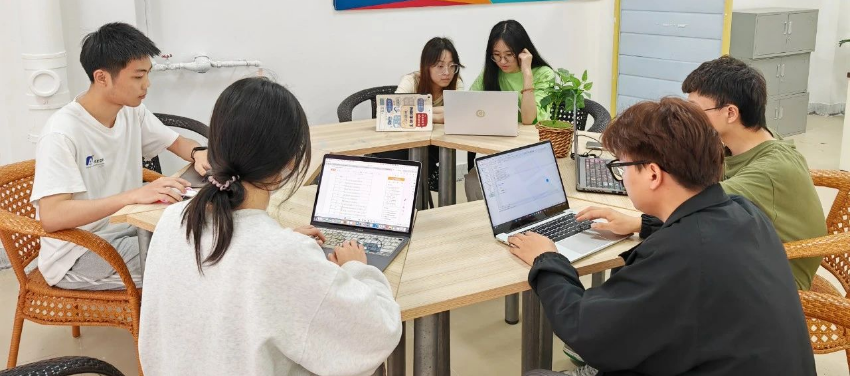 福州理工学院在亚太数学建模竞赛中斩获一等奖