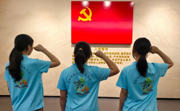 传承红色基因 赓续精神血脉